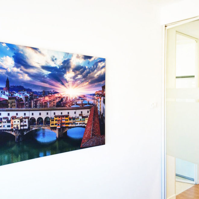 Panneau phonoabsorbant decoratif au mur avec image en haute definition pour bureau