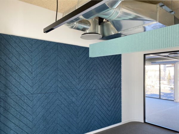 Paneles BAUX azul absorción de sonido oficinas