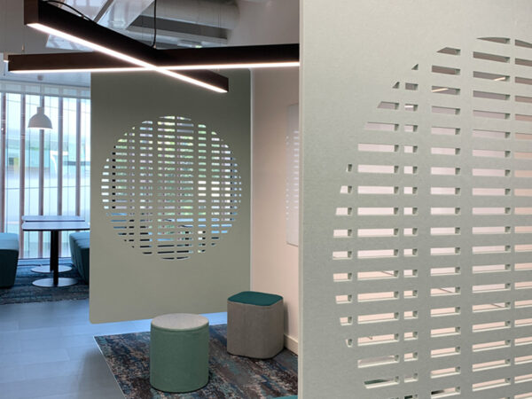 Separatori per ufficio in feltro decorativo per aree condivise