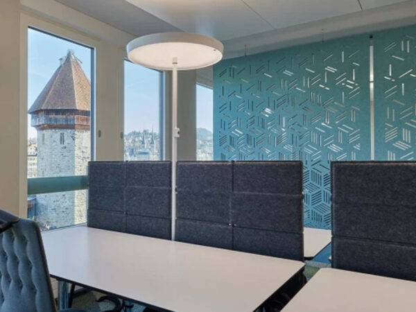 Cortinas fonoabsorbentes de diseño en fieltro barrera acústica para oficinas