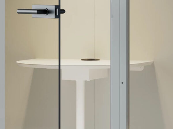 Cabine acustiche modulari dettaglio tavolo di lavoro