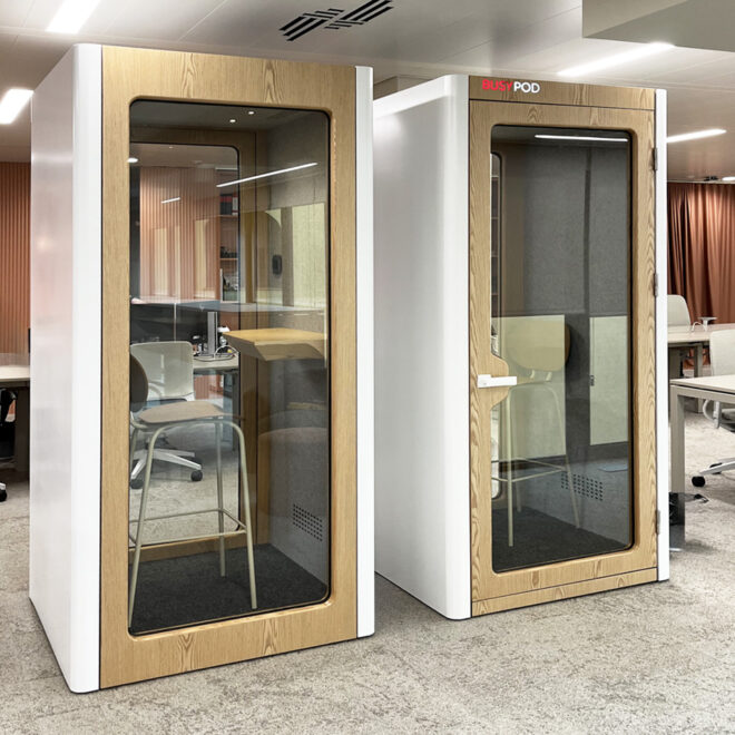 Soundproof office booth small and internal stool
